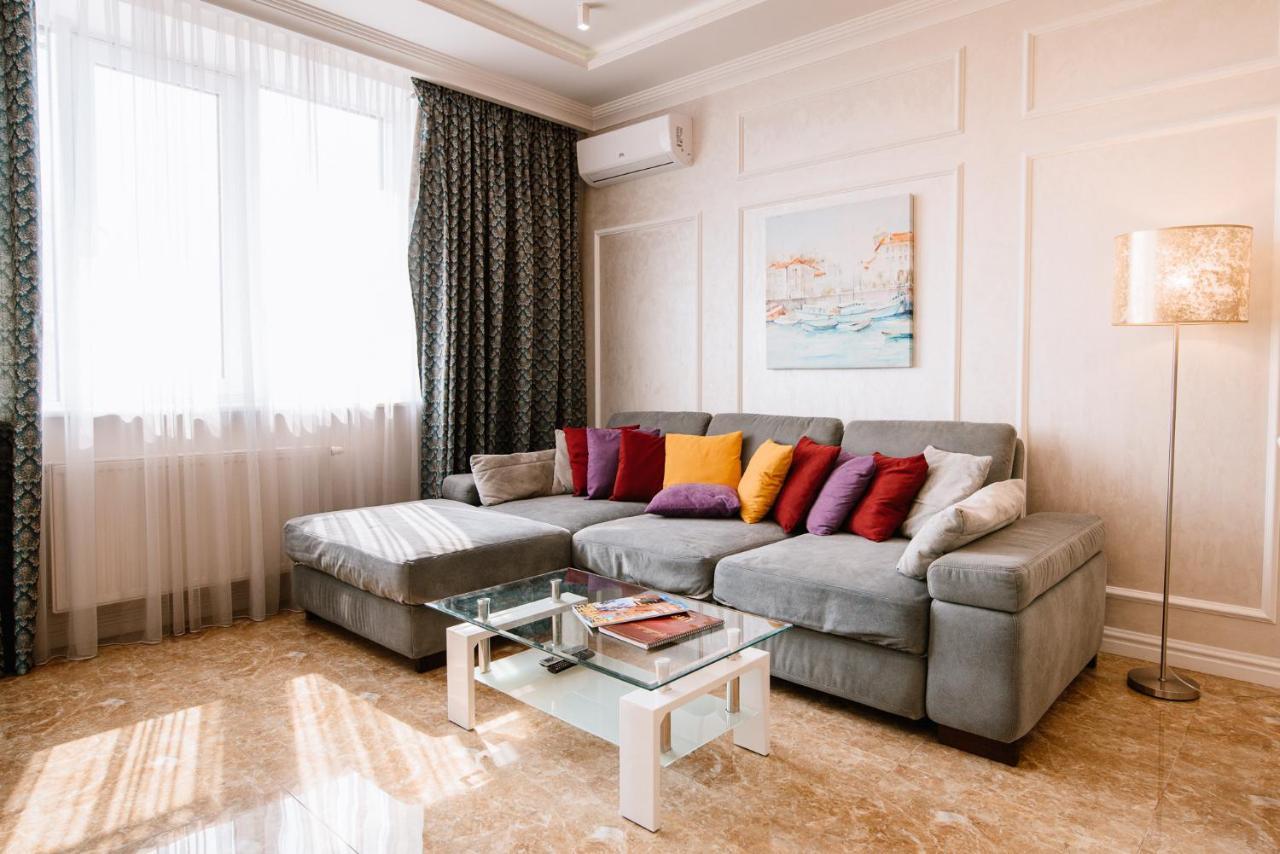 Luxury For Business & Pleasure Royal 1 Apartment เคียฟ ภายนอก รูปภาพ