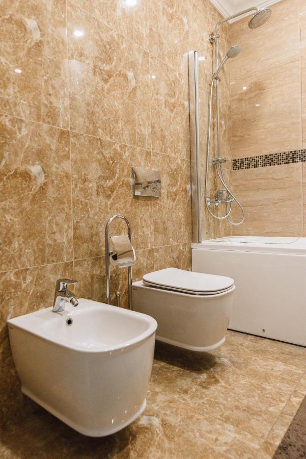 Luxury For Business & Pleasure Royal 1 Apartment เคียฟ ภายนอก รูปภาพ