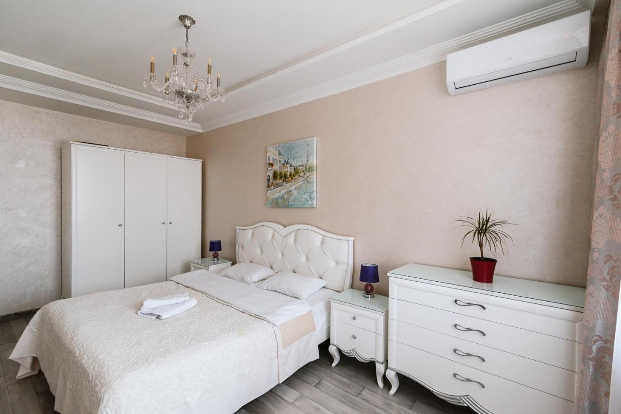 Luxury For Business & Pleasure Royal 1 Apartment เคียฟ ภายนอก รูปภาพ